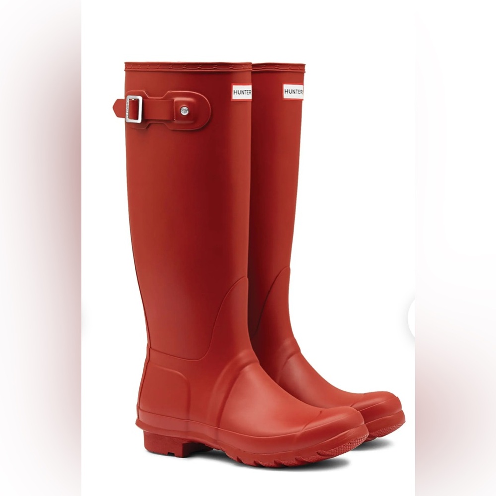Hunter Women's Original Tall Rain Boots in Military Red sz 6